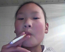 幸运妈个鸡的语音直播间
